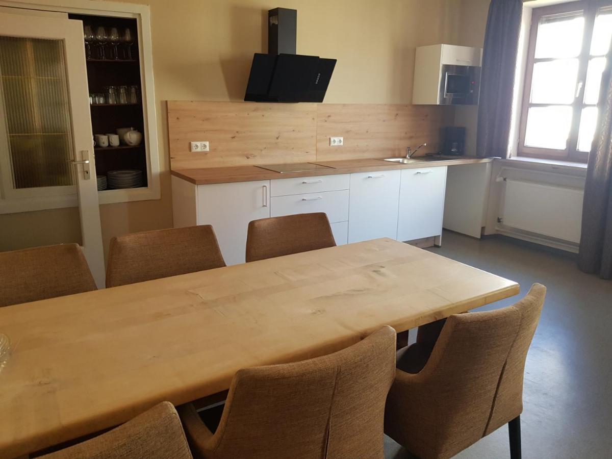 שוואנדורף אין ביירן Boardinghouse Marktplatz מראה חיצוני תמונה